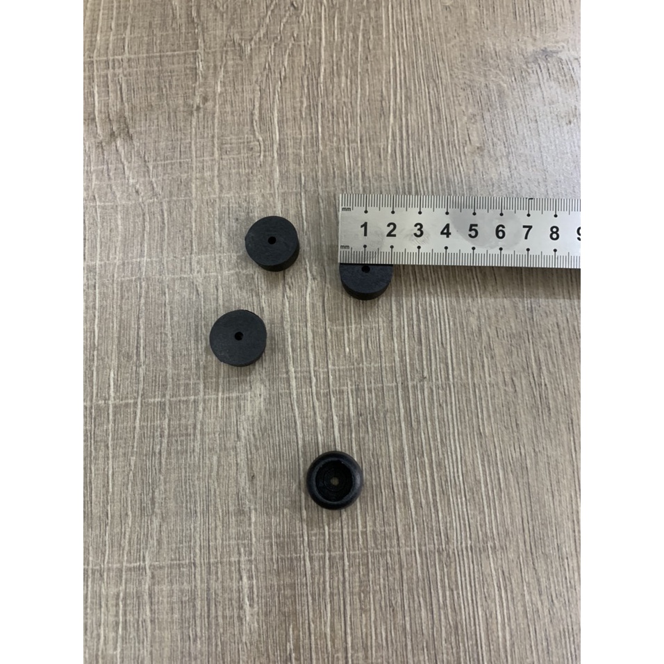 Đế chân cao su bắt vít - nút chân tủ