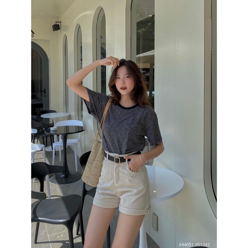 Áo thun kẻ ngang mảnh