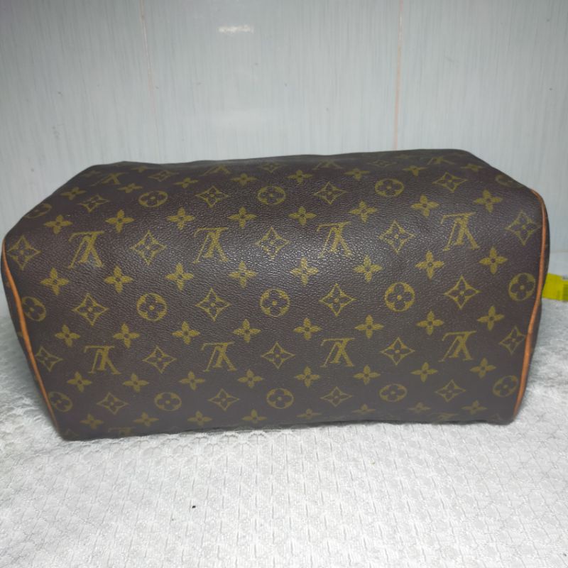 Túi xách si hiệu eo Vì