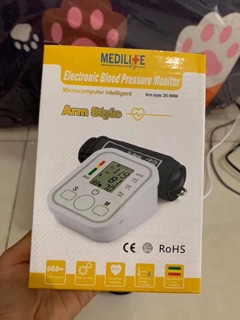 Máy đo huyết áp Arm Style