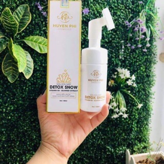 Sữa rửa mặt Detox Snow Huyền Phi( 210k )