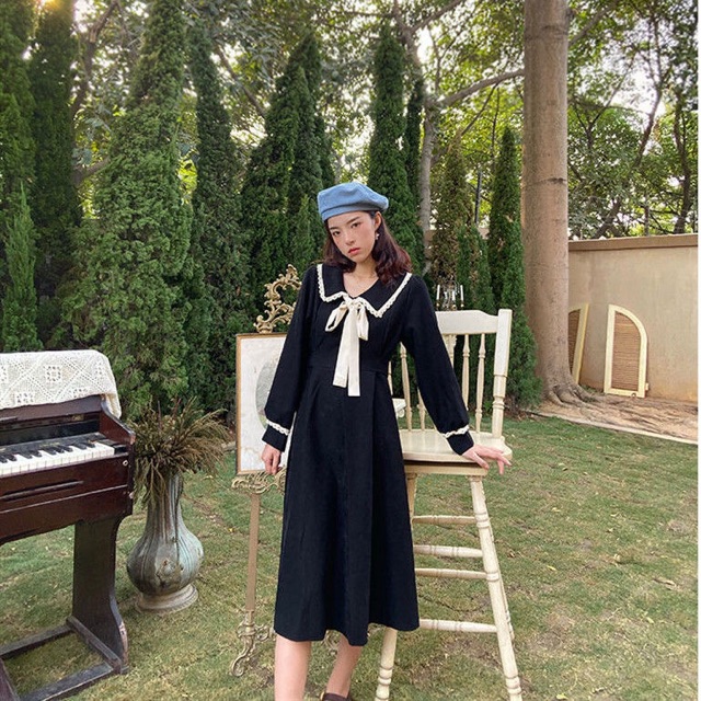 Váy đỏ viền ren cổ nơ dáng dài xoè vintage