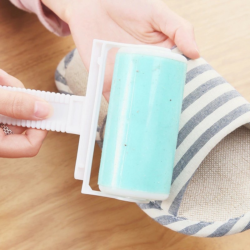 1 Cây Lăn Dính Tóc Bằng Nhựa Tiện Dụng