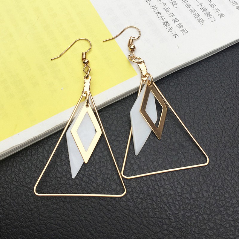 Khuyên tai nữ Hàn Quốc dáng dài thiết kế trẻ trung độc đáo mẫu mới nhất 2022