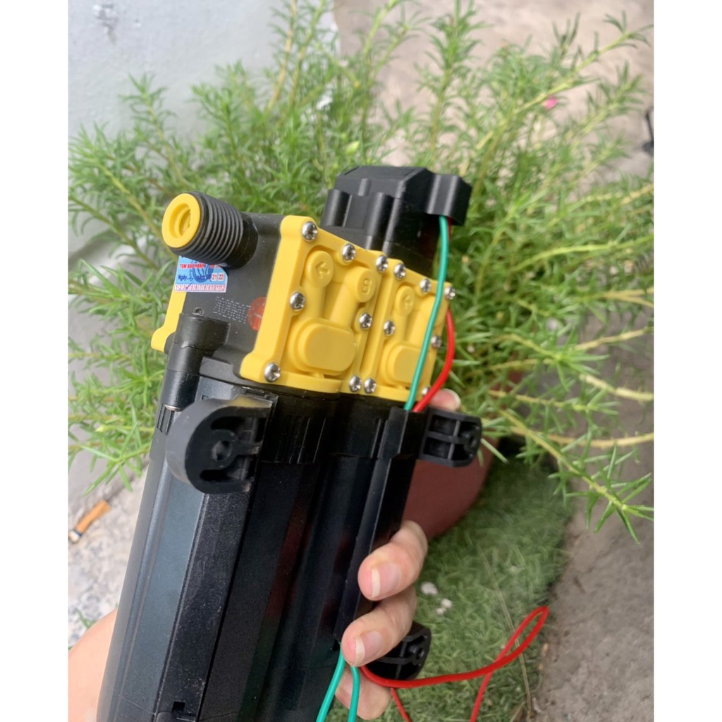 Máy bơm nước mini SINLEADER 12 V tưới Lan, cây kiểng, vườn rau,..