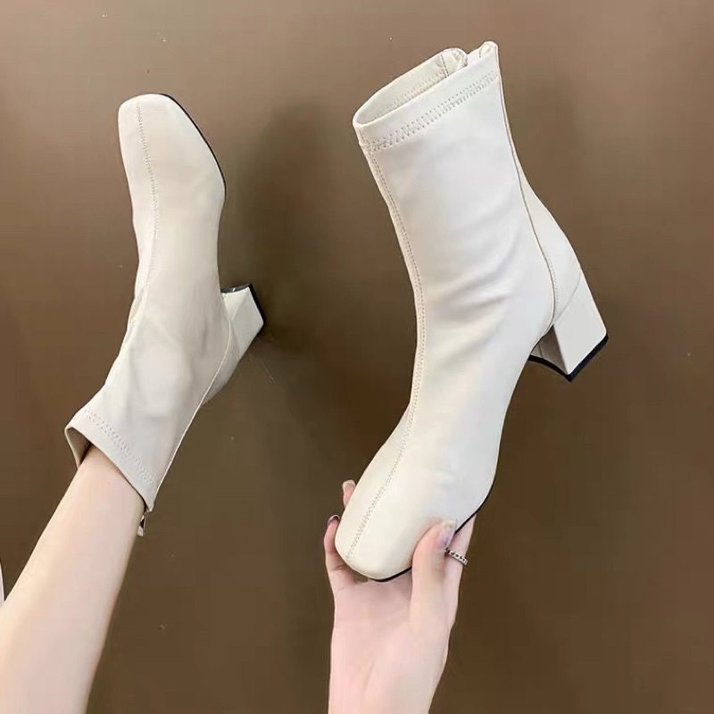 Giày Bốt Đế Vuông Khoá Sau Mã9933