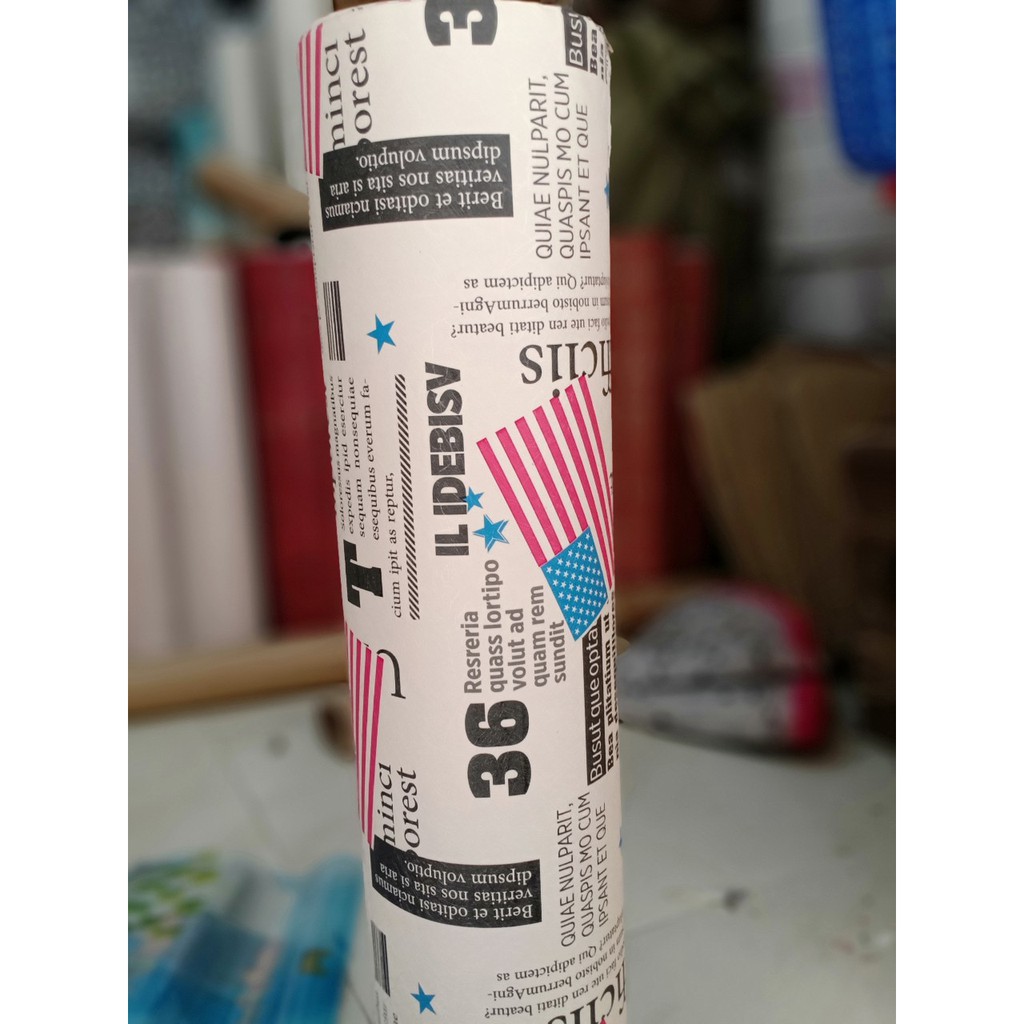 Giấy dán tường họa tiết báo và cờ khổ 60cm keo sẵn giấy dày