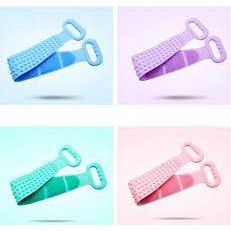 Dây cọ lưng silicol khi tắm