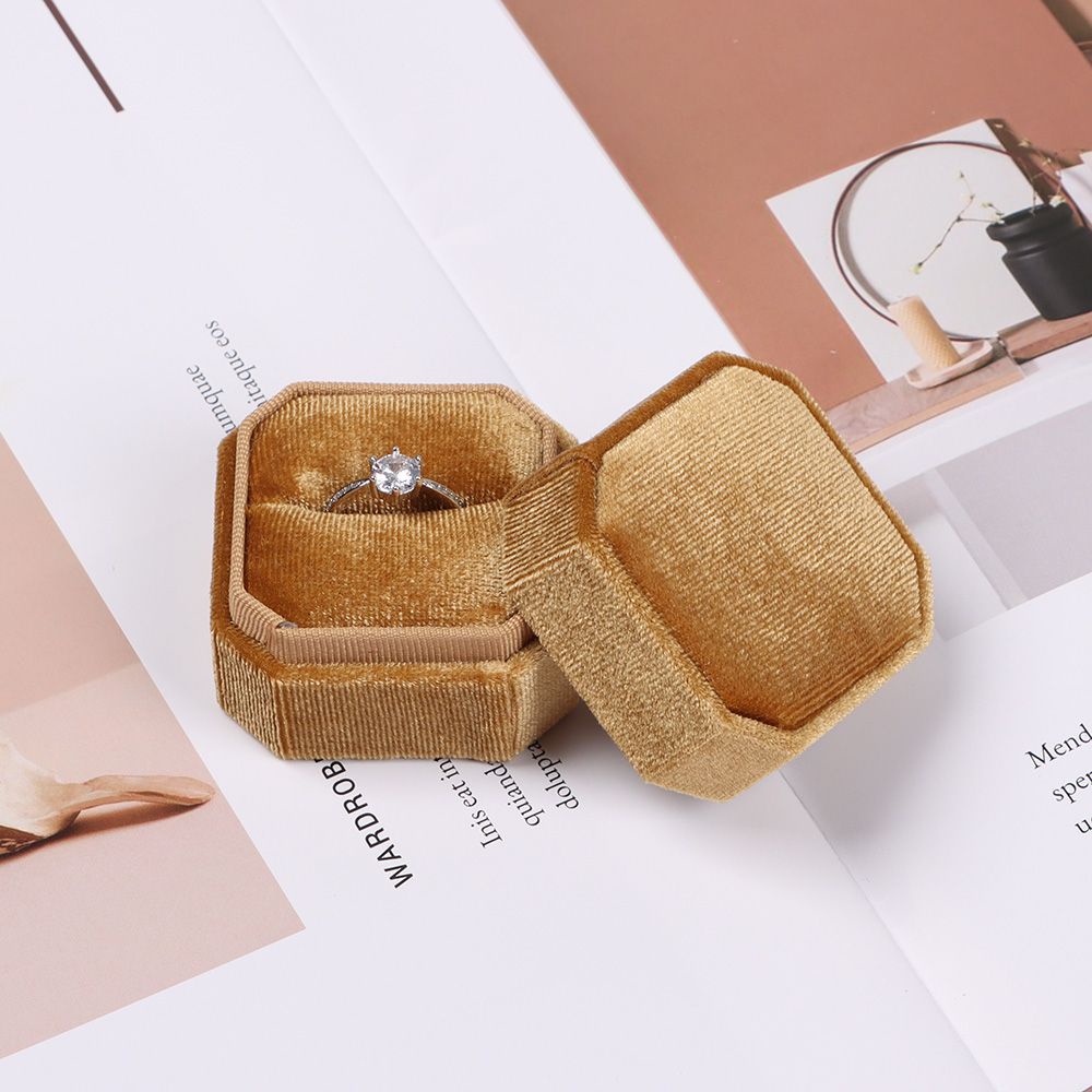 Hộp đựng nhẫn cưới kiểu hình lục giác chất liệu nhung nhiều màu nắp tháo rời được