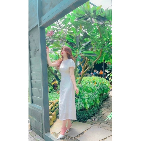 Đầm hở lưng hot trend màu trắng