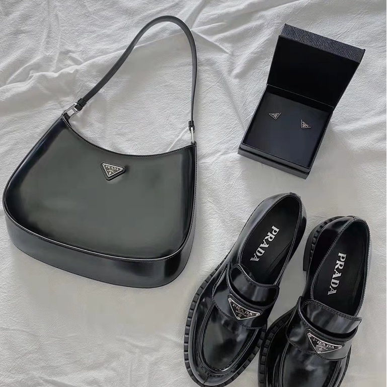 Túi Đeo Vai Da Nhám HOT Cleo Series 2021-22 * 27 * 6cm