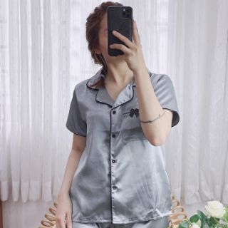 Đồ bộ phi lụa viền nơ đùi