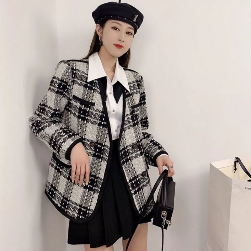 KHOÁC DẠ SỌC ĐEN TRẮNG TIỂU THƯ