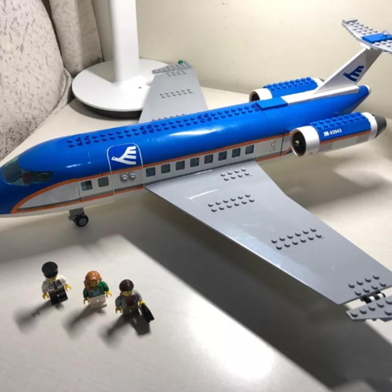 Đồ chơi Lắp ghép Mô hình Sân Bay Quốc Tế Hiện Đại 02043 Queen 19052