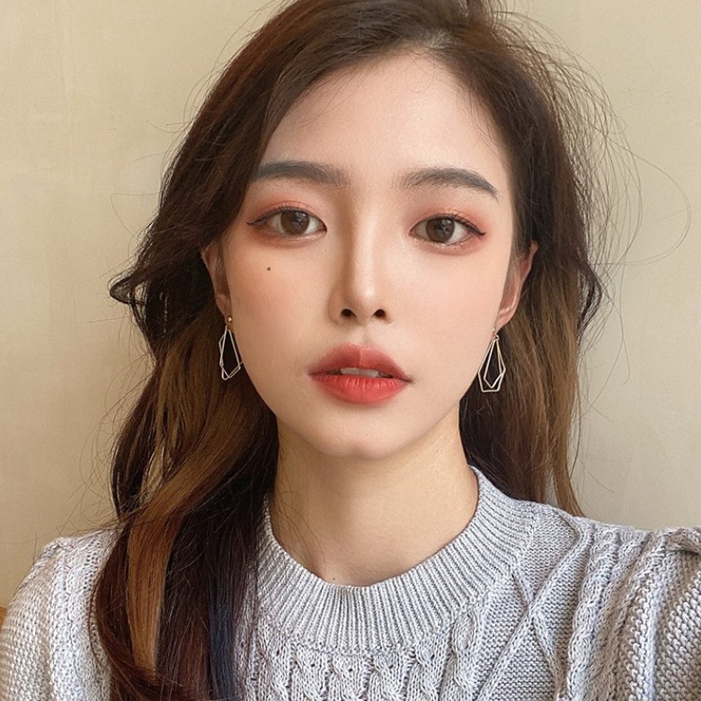 Khuyên Tai C55 Kiểu Bất Đối Xứng Phong Cách Hàn Quốc Trẻ Trung Dành Cho Phụ Nữ