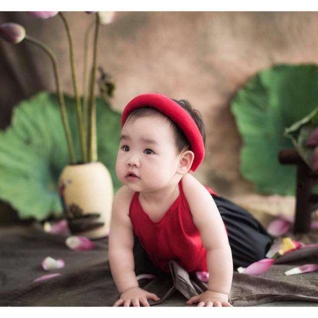 Yếm đào đỏ