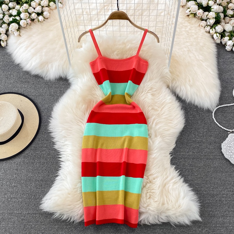 Set Đồ 2 Món Gồm Áo Khoác Cardigan Dệt Kim Kèm Váy Ôm Họa Tiết Kẻ Sọc Cho Nữ