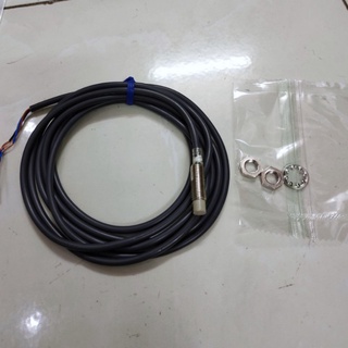 Cảm biến tiệm cận E2E-X2ME1-Z 2M