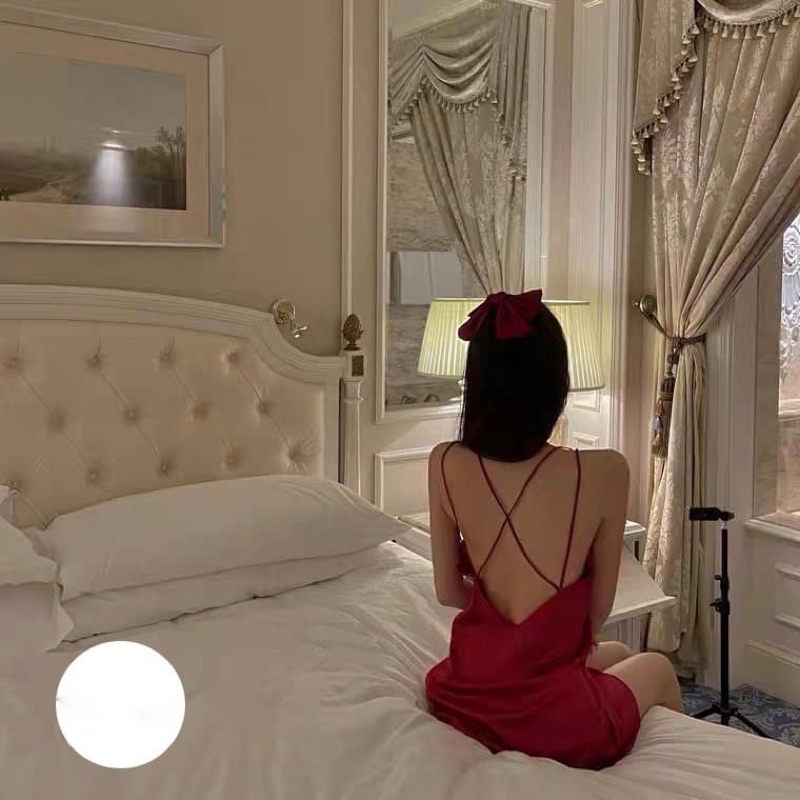 Váy ngủ lụa mềm mại sexy đan dây quyến rũ FREE SHIP