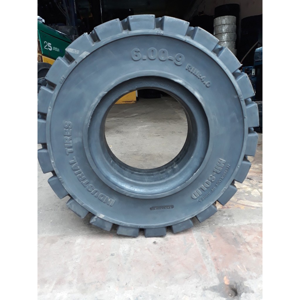 Lốp đặc xe nâng Mr. Solid 600-9