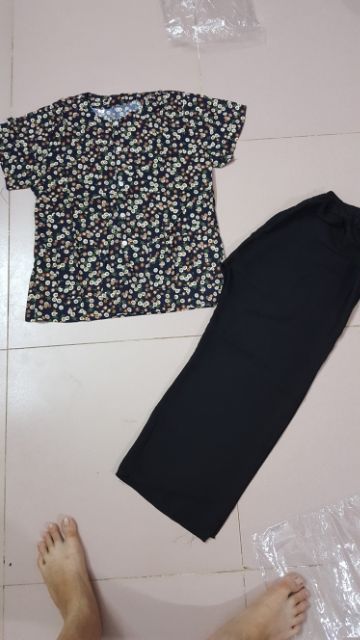 Bộ áo lanh quần dài đen bà già