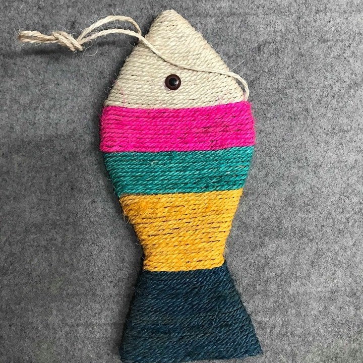 Cào móng cho mèo hình cá dây thừng đủ màu