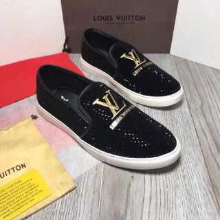 Giày lười đính đá LV nam mới về