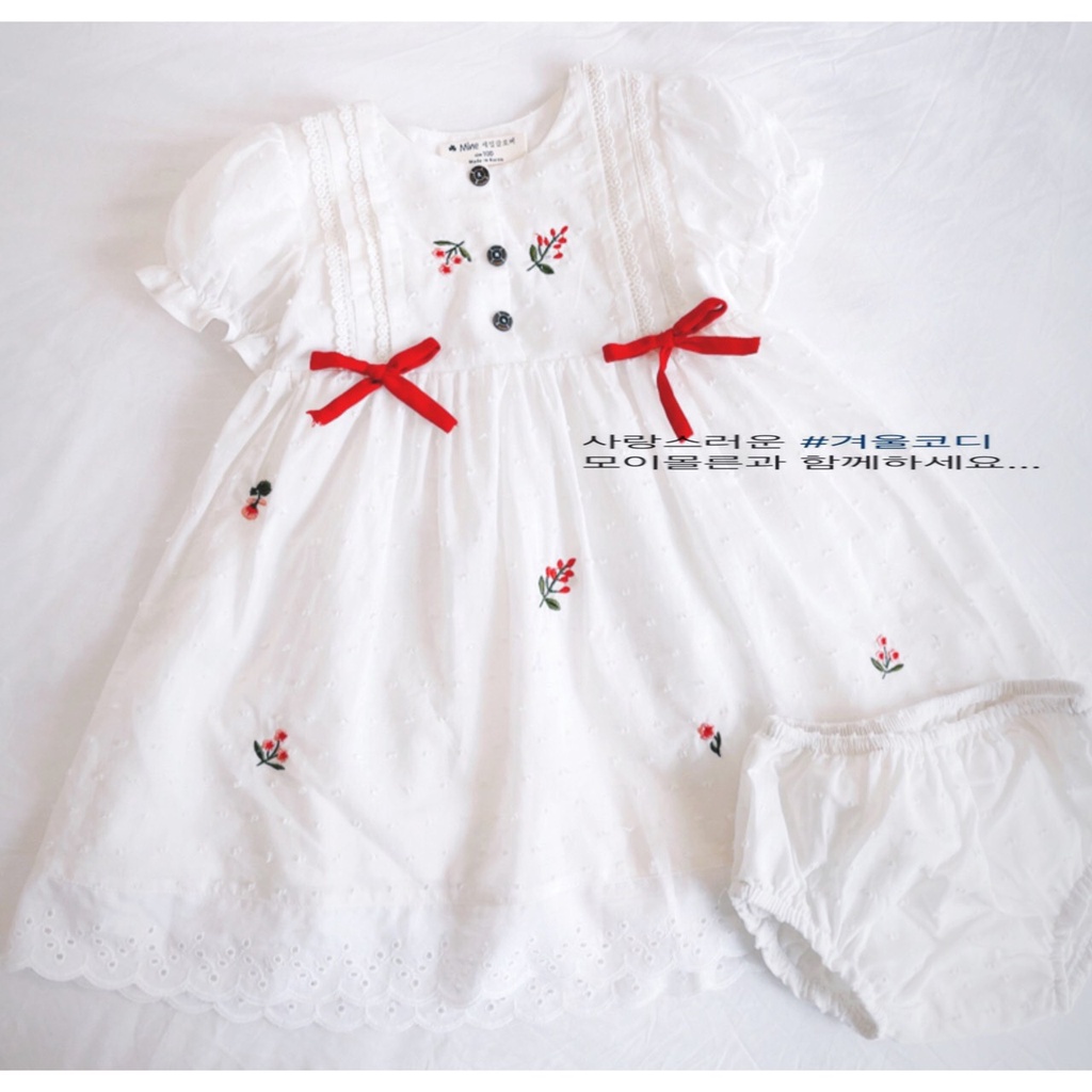 Set váy thô viền ren thêu hoa kèm quần chip