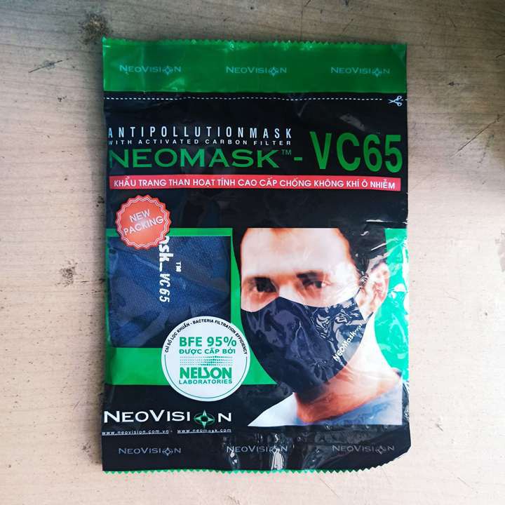 Khẩu trang Than Hoạt Tính NeoMask VC65 (Thun Quàng tai) Xanh đen