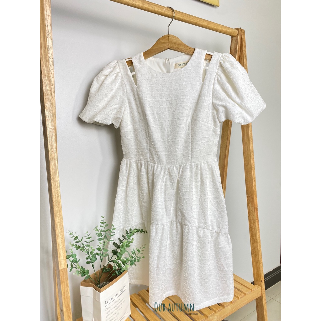Đầm trắng tay bồng cut-out vai dáng xoè - Haru dress