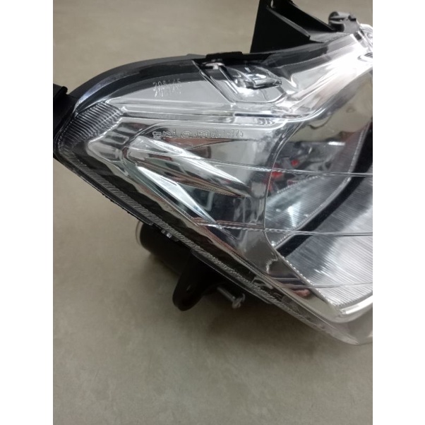 Pha đèn sh ý 2010