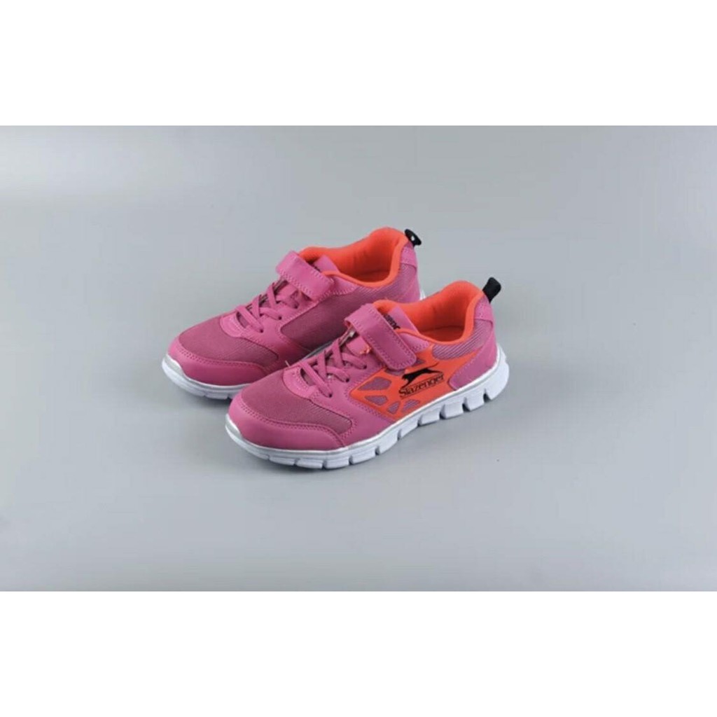 Giày thể thao xuất khẩu màu hồng Slazenger size 35
