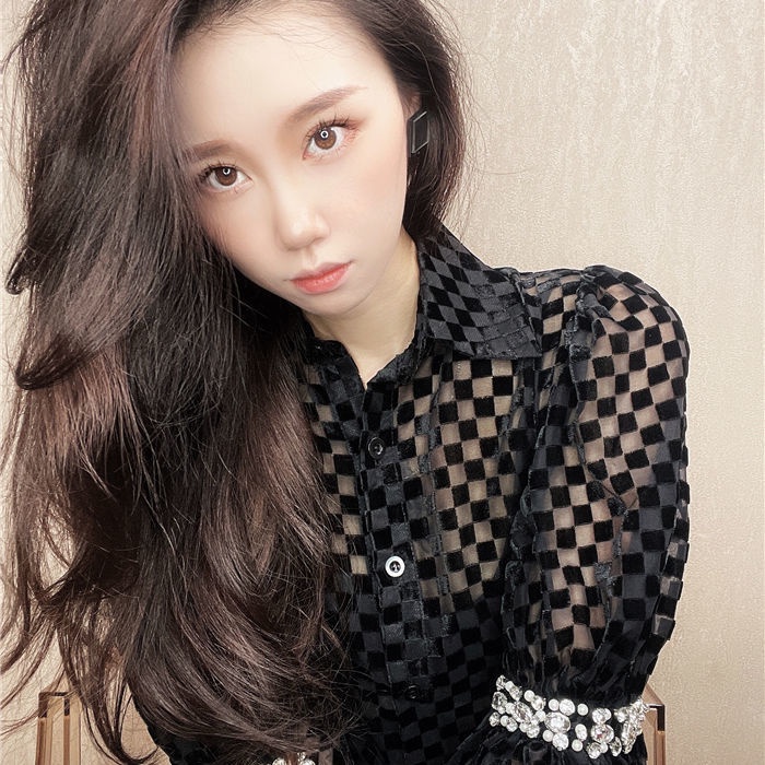 Áo sơ mi tay phồng khảm hạt kim cương thủ công phong cách mùa thu dễ phối đồ cho nữ