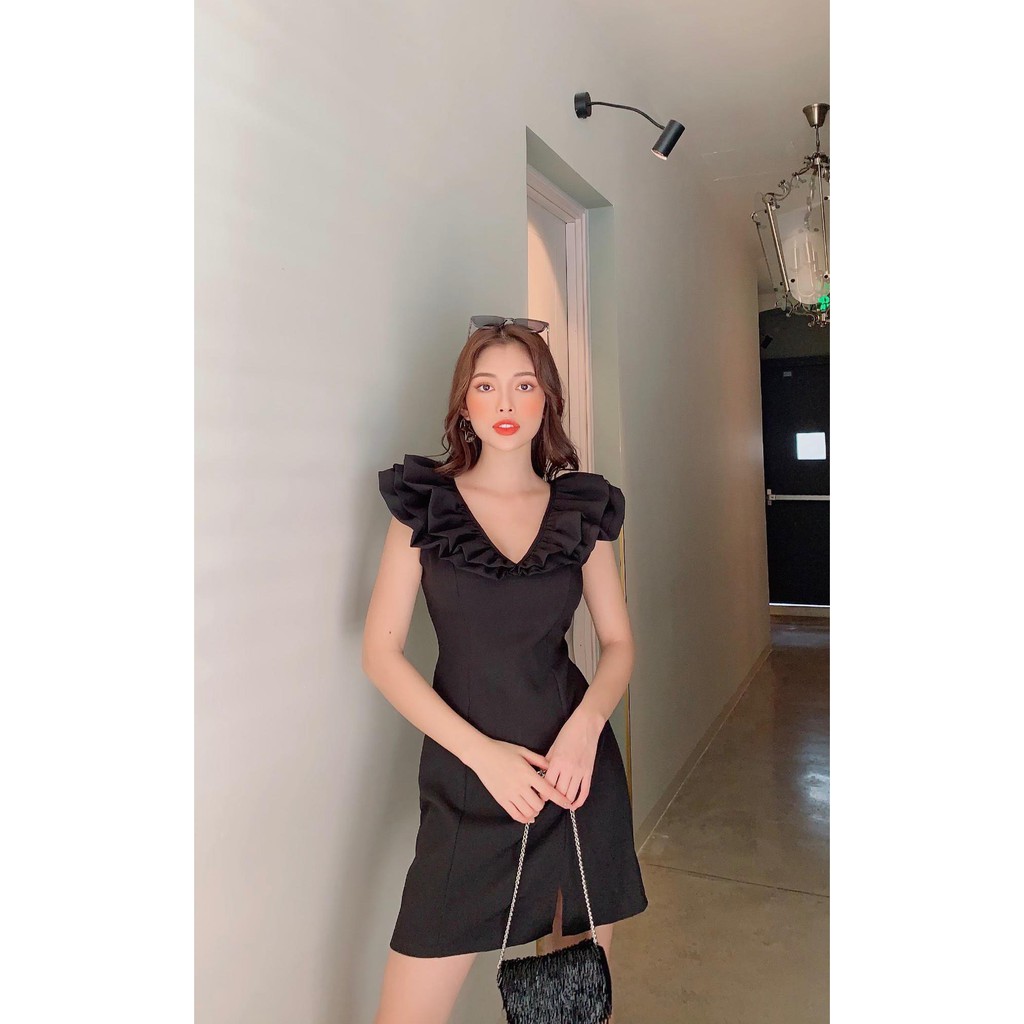 Đầm bèo cổ V