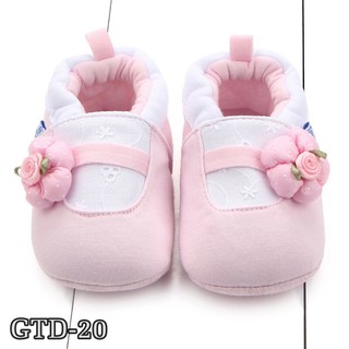 Giày cho bé yêu dưới 15 tháng [P1]