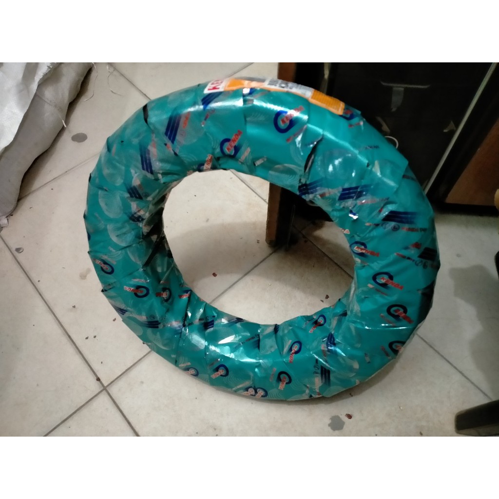 VỎ  XE MÁY 90/90-10 KHÔNG SĂM KENDA