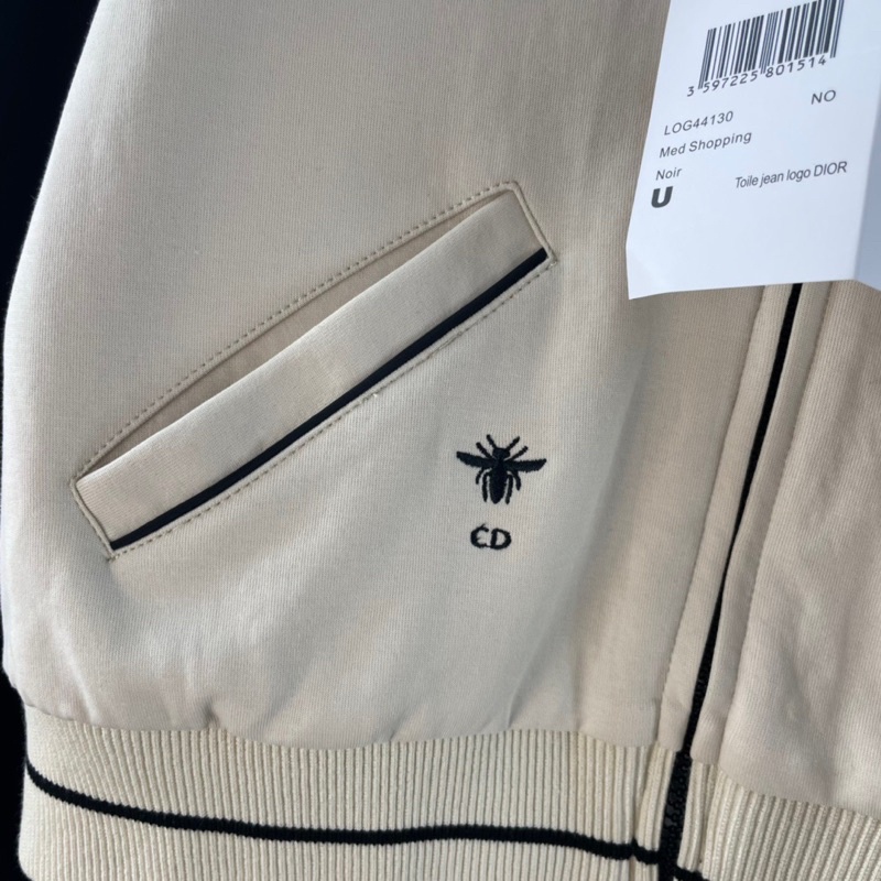 Bộ thể thao nữ gồm áo khoác bomber và quần shorst ngắn thương hiệu Dior CD cao cấp