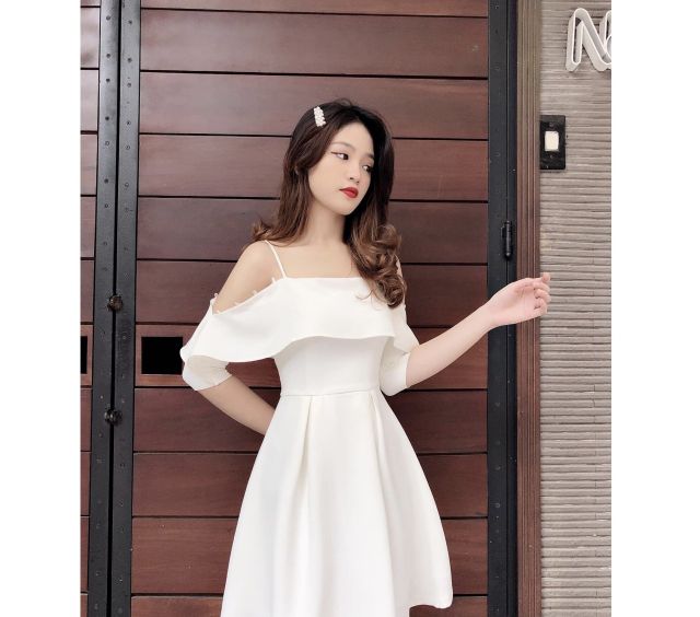 Đầm trễ vai trắng bèo 2 dây đẹp dịu dàng | BigBuy360 - bigbuy360.vn