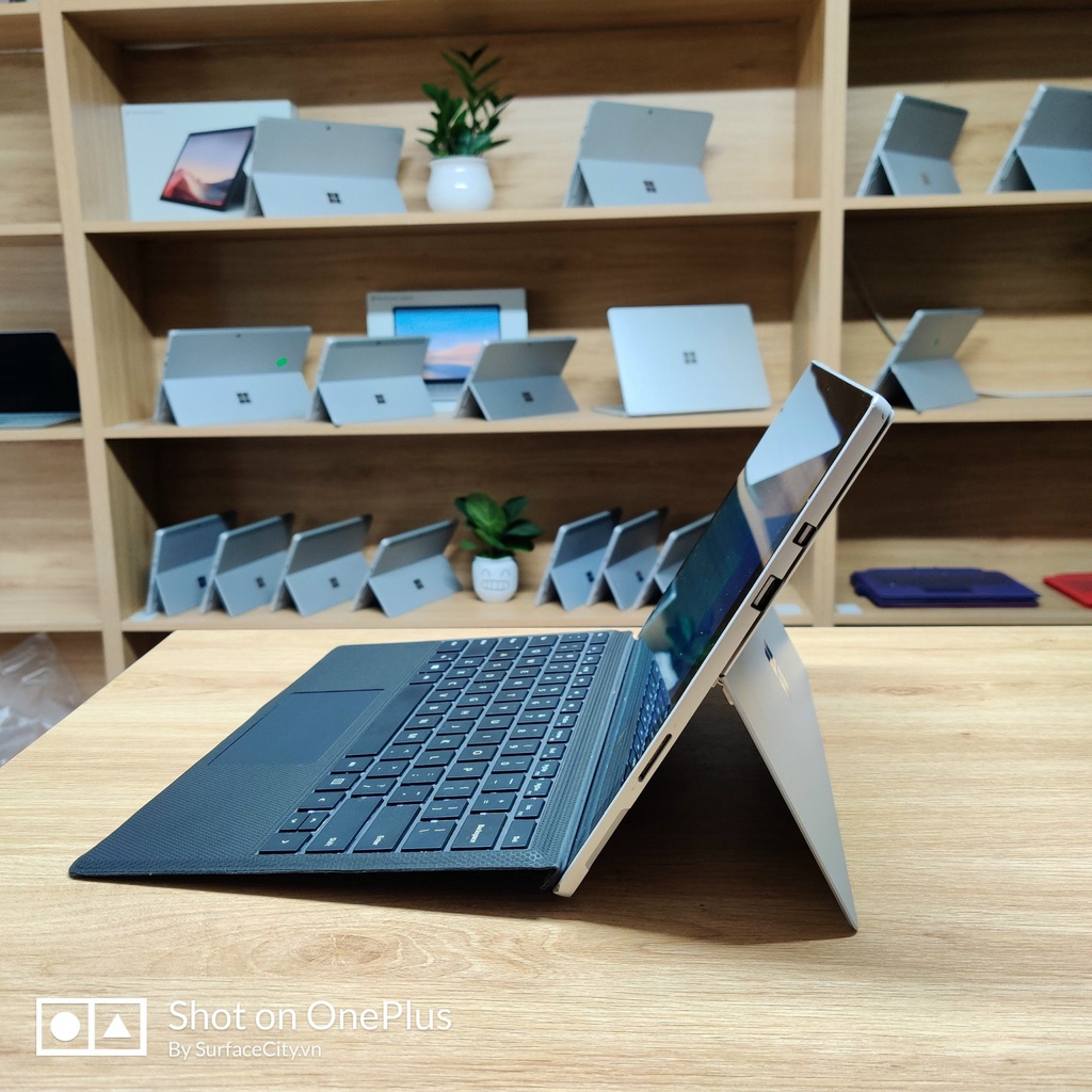Microsoft Surface Pro 5 i7/16GB/512GB (Likenew) kèm phím 99% | BigBuy360 - bigbuy360.vn