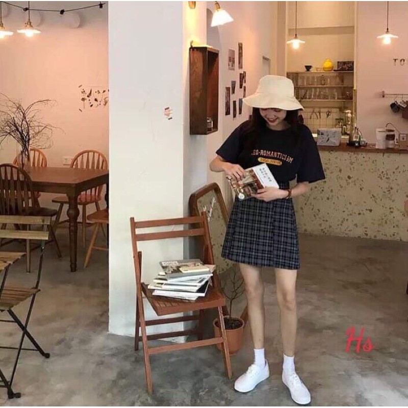 Bộ áo thun NEO chân váy kẻ HS57