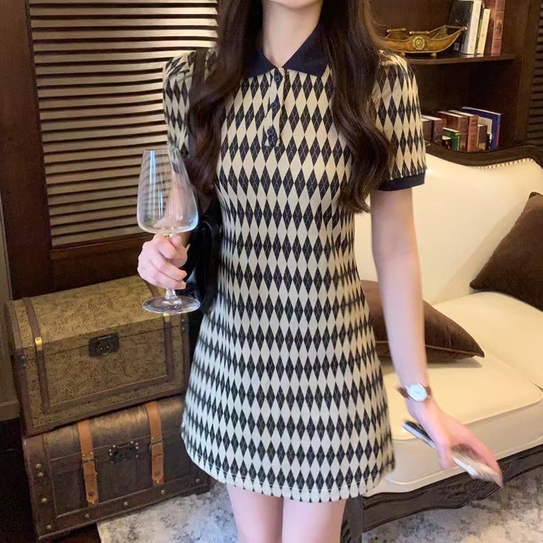 Đầm Ngắn Cổ Polo Họa Tiết Sọc Caro Thiết Kế Mới Thời Trang Mùa Hè Dành Cho Nữ