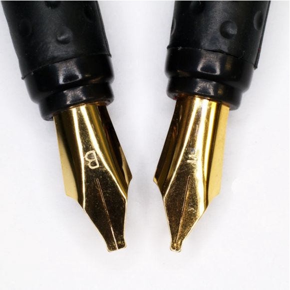 Bộ bút máy Calligraphy Mont Marte