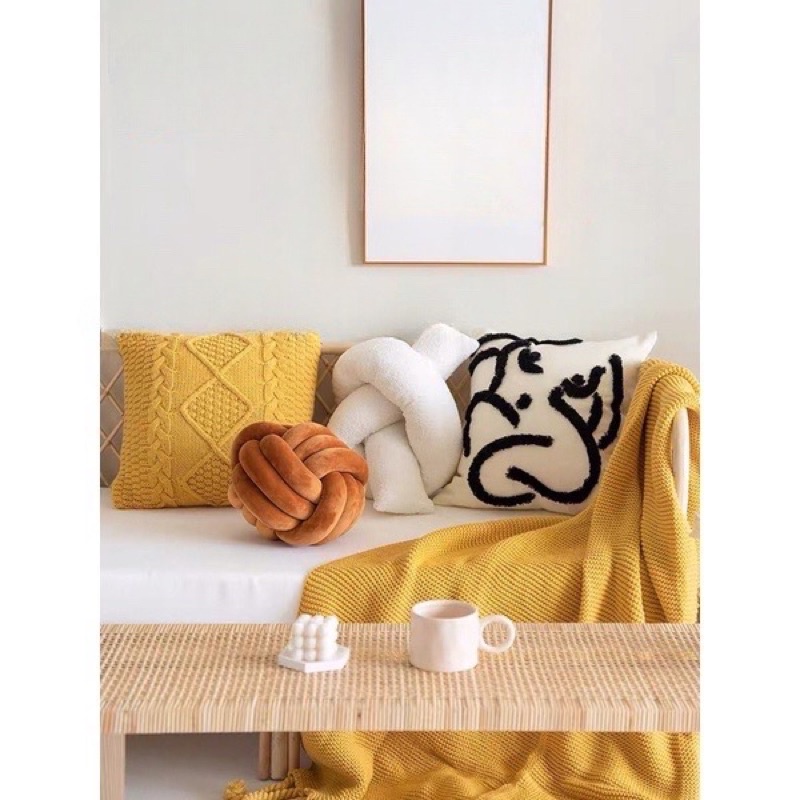 Gối trang trí phòng khách và sofa phong cách hiện đại