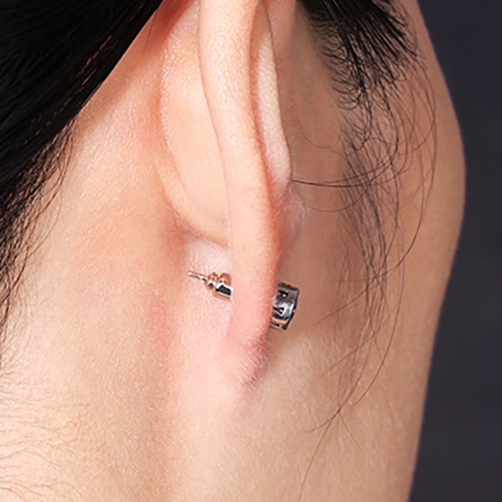 Đôi bông tai bằng đồng sáng bóng nhiều màu phong cách Hàn Quốc thiết kế tinh tế cho nam và nữ