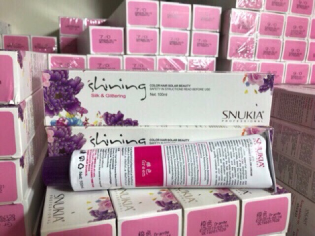 (Tặng kèm oxy trợ nhuộm ROYAL 120ml)MÀU NHUỘM SOCOLA SÁNG BÓNG SNUKIA SHINNING 100G