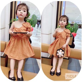 váy lệch vai cho bé