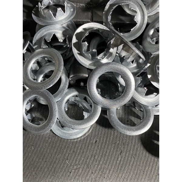 Khuy ore đóng bạt có long đen  250g