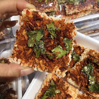 Cơm cháy sốt bò lá chanh