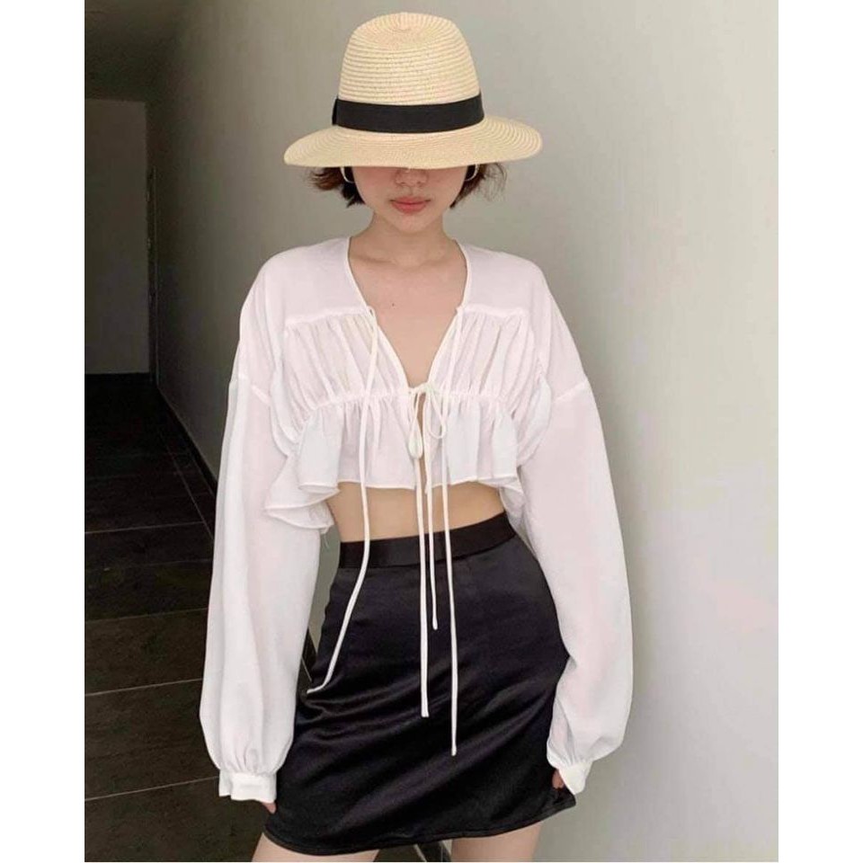 ÁO TRẮNG KIỂU CỘT NƠ NGỰC - CANON TOP