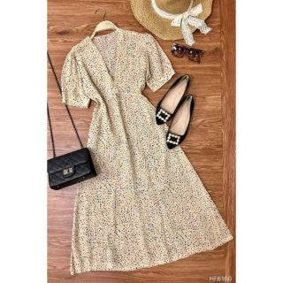 Đầm maxi chấm bi nhí cổ v